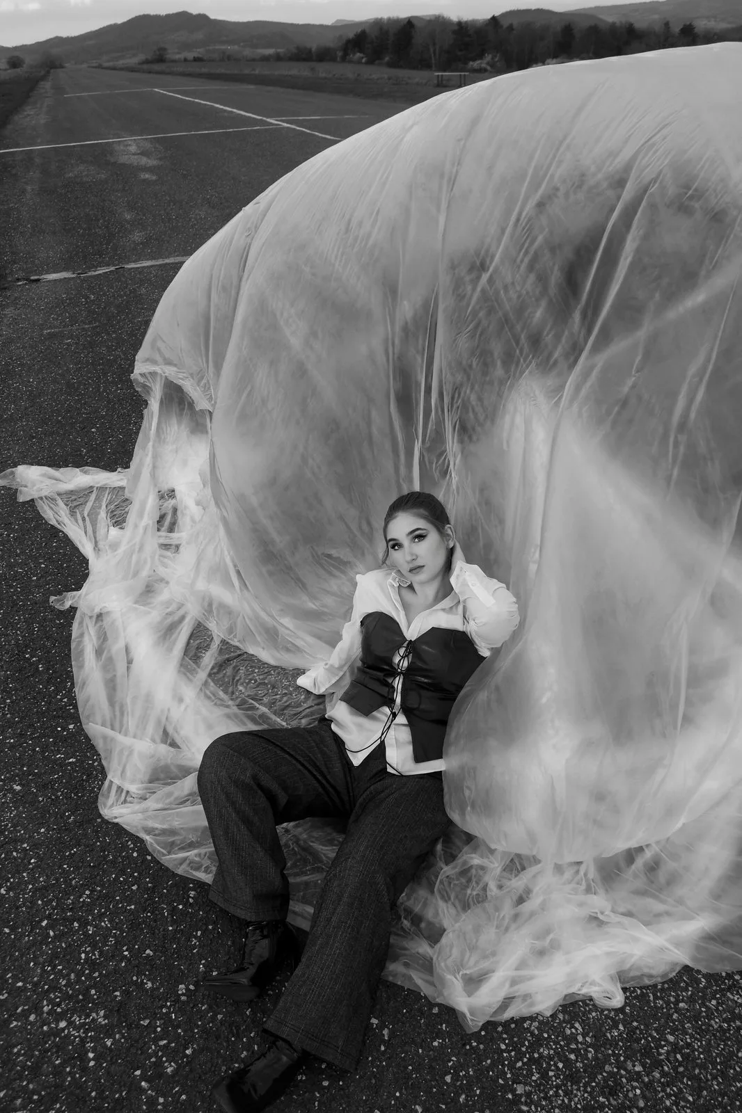 Street fotografia ako škola všímavosti: čo ma učí lovenie momentov v uliciach – D'POSE STUDIO
