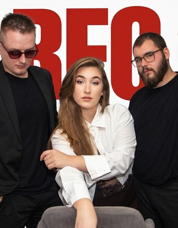 Tím D'POSE STUDIO